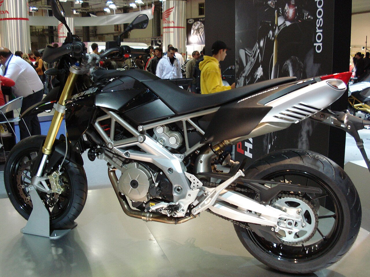 Aprilia Dorsoduro 750 motorsykkel