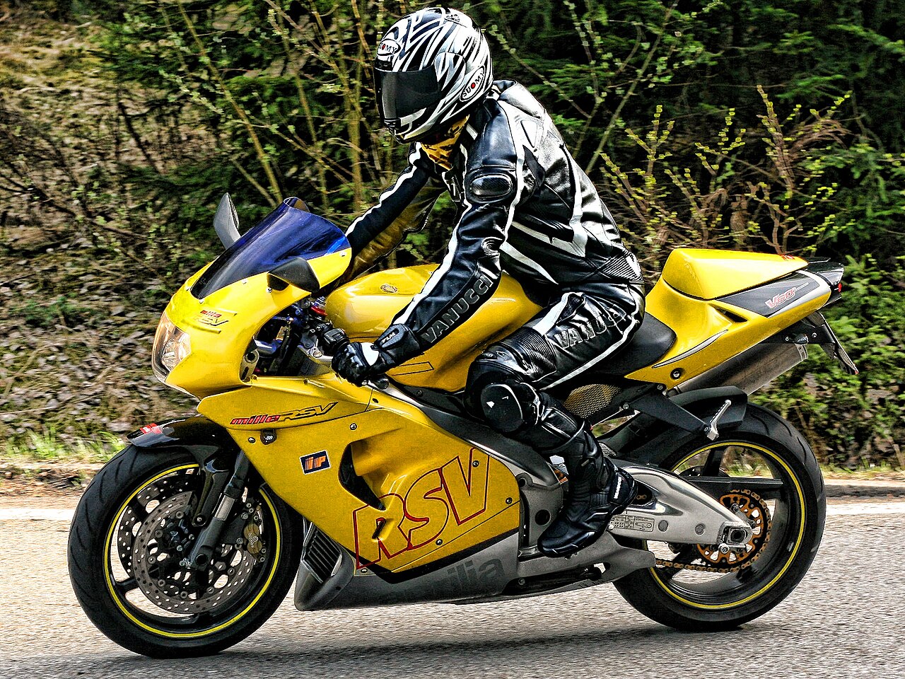 Aprilia RSV Mille motorsykkel