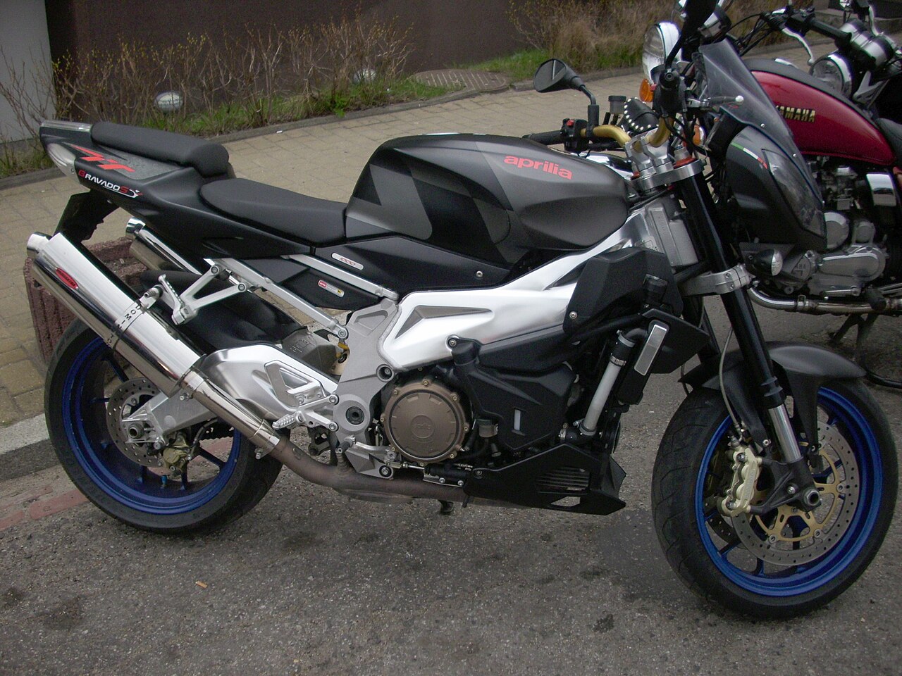 Aprilia Tuono 1000 R motorsykkel