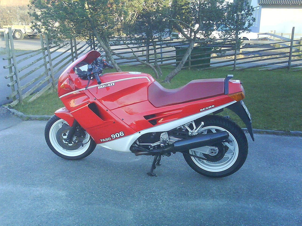 Ducati 906 Paso motorsykkel