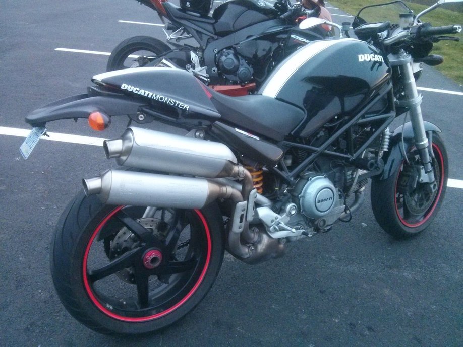 Ducati Monster S2R 1000 motorsykkel