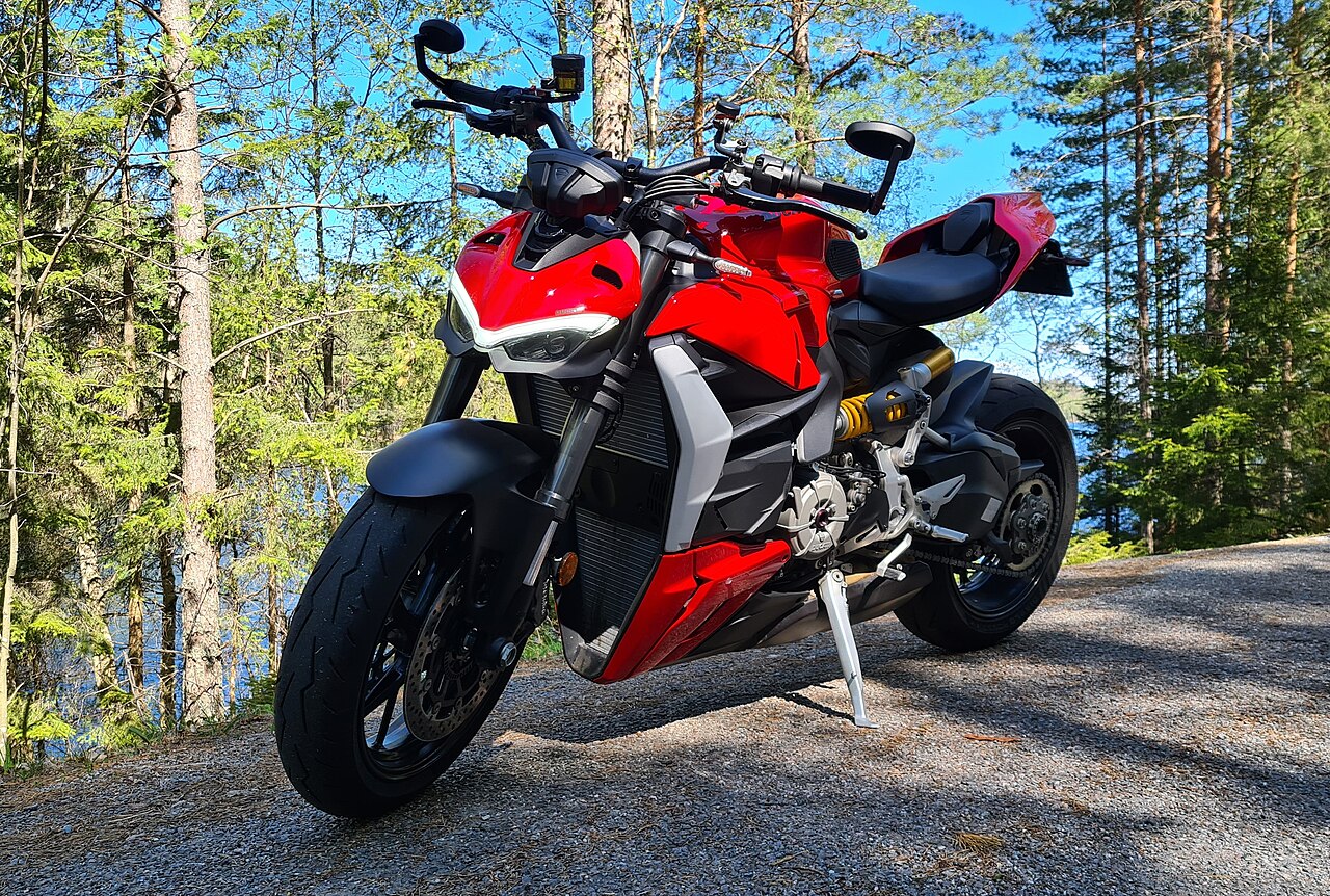 Ducati Streetfighter V2 motorsykkel
