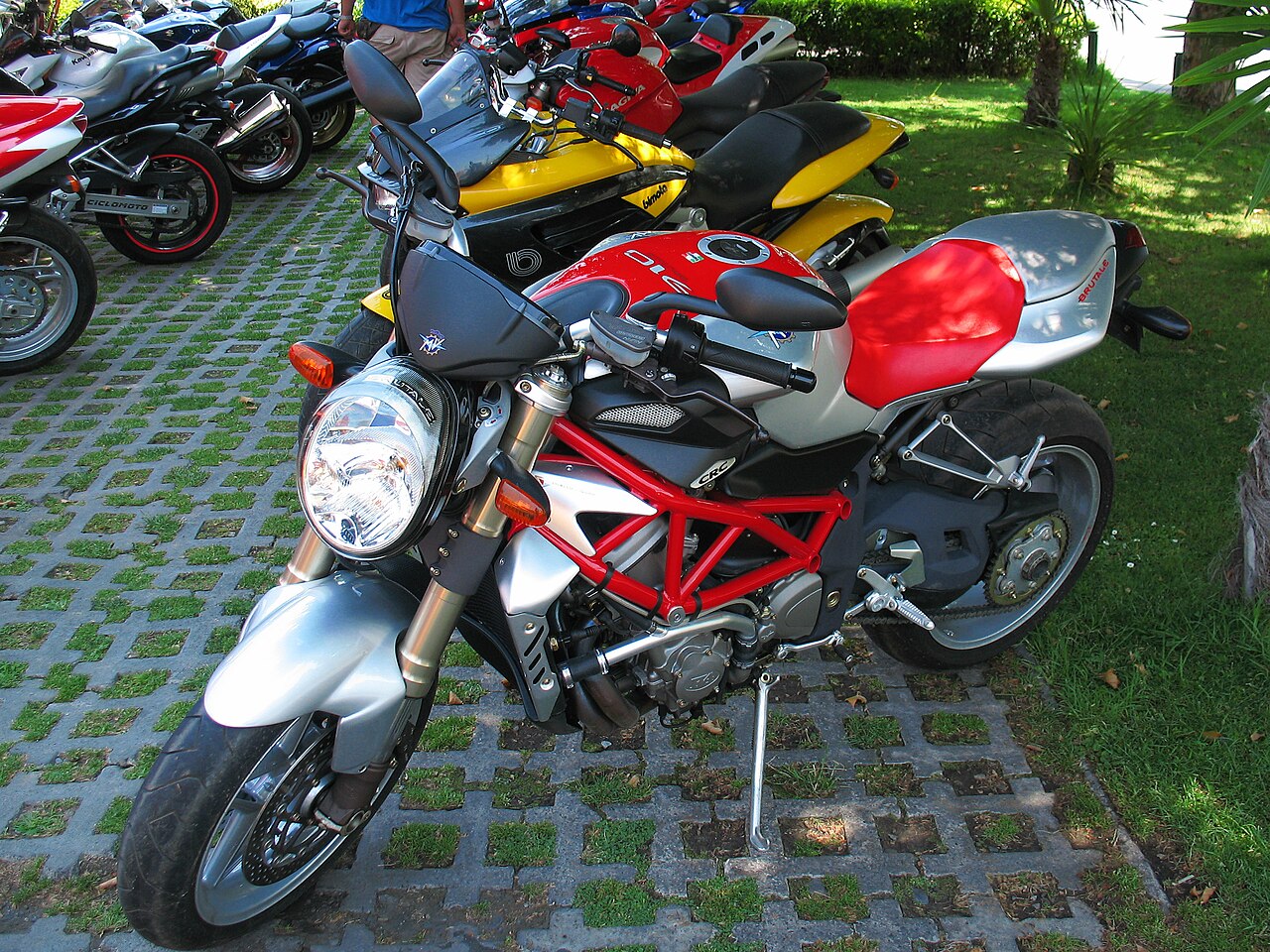 MV Agusta Brutale 910 motorsykkel