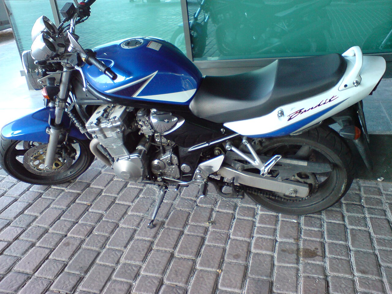 Suzuki Bandit 650 motorsykkel