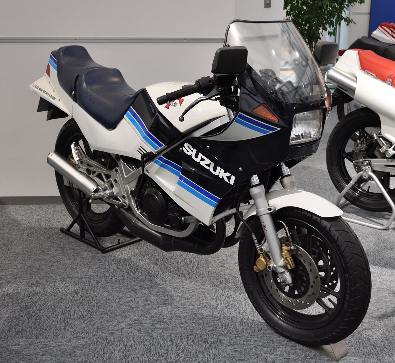 Suzuki RG250 Gamma motorsykkel