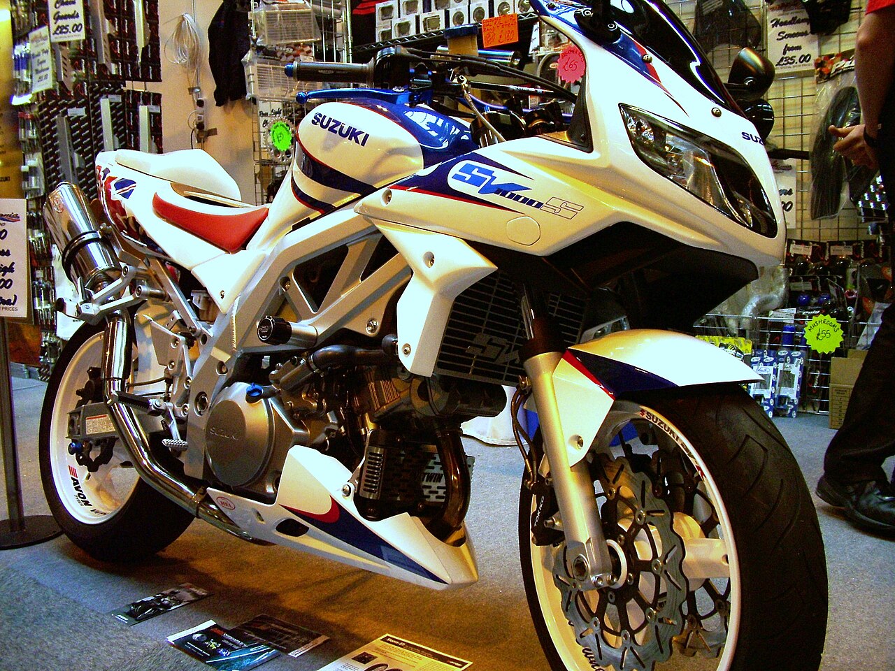 Suzuki SV1000 motorsykkel