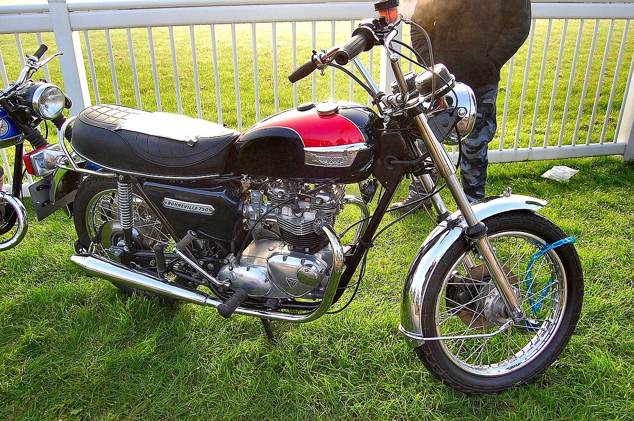 Triumph Bonneville T140 motorsykkel