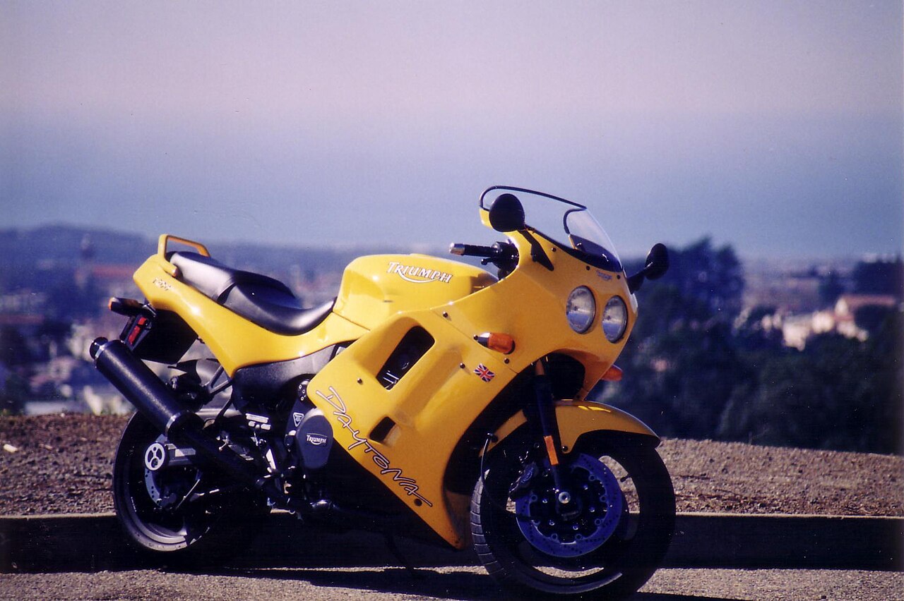 Triumph Daytona 1200 motorsykkel