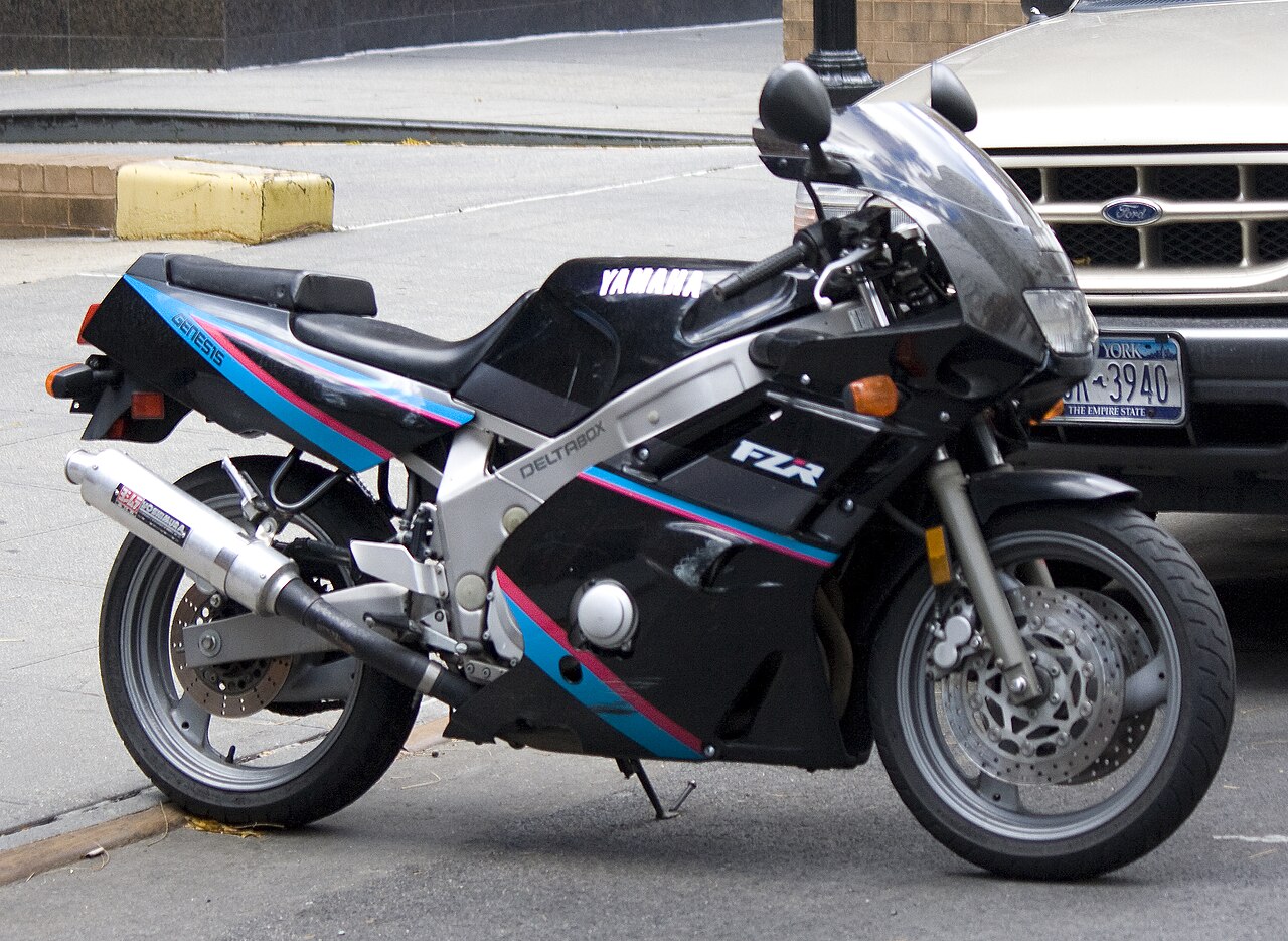 Yamaha FZR600 motorsykkel