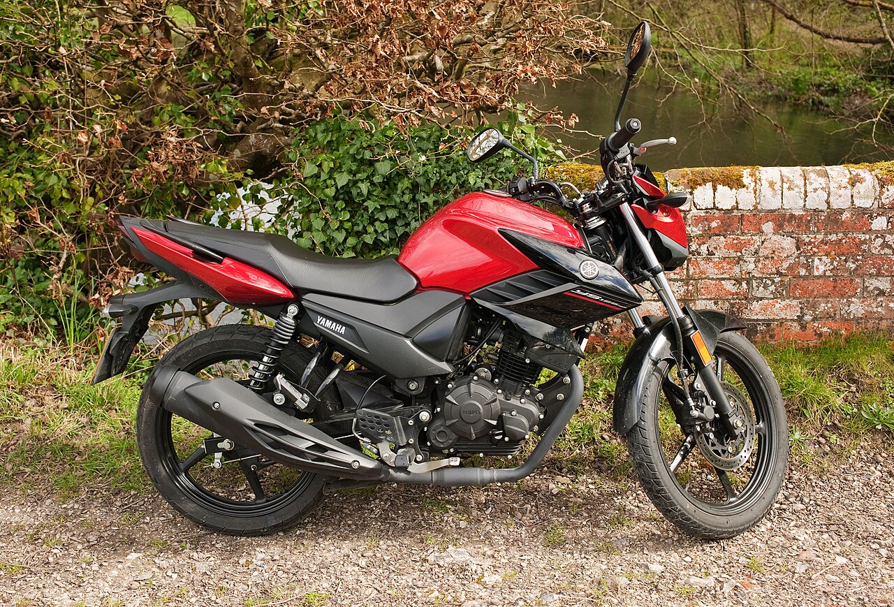 Yamaha YS125 motorsykkel
