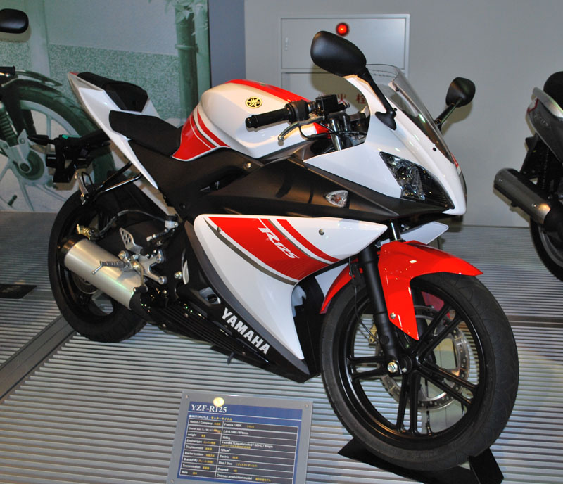 Yamaha YZF-R125 motorsykkel